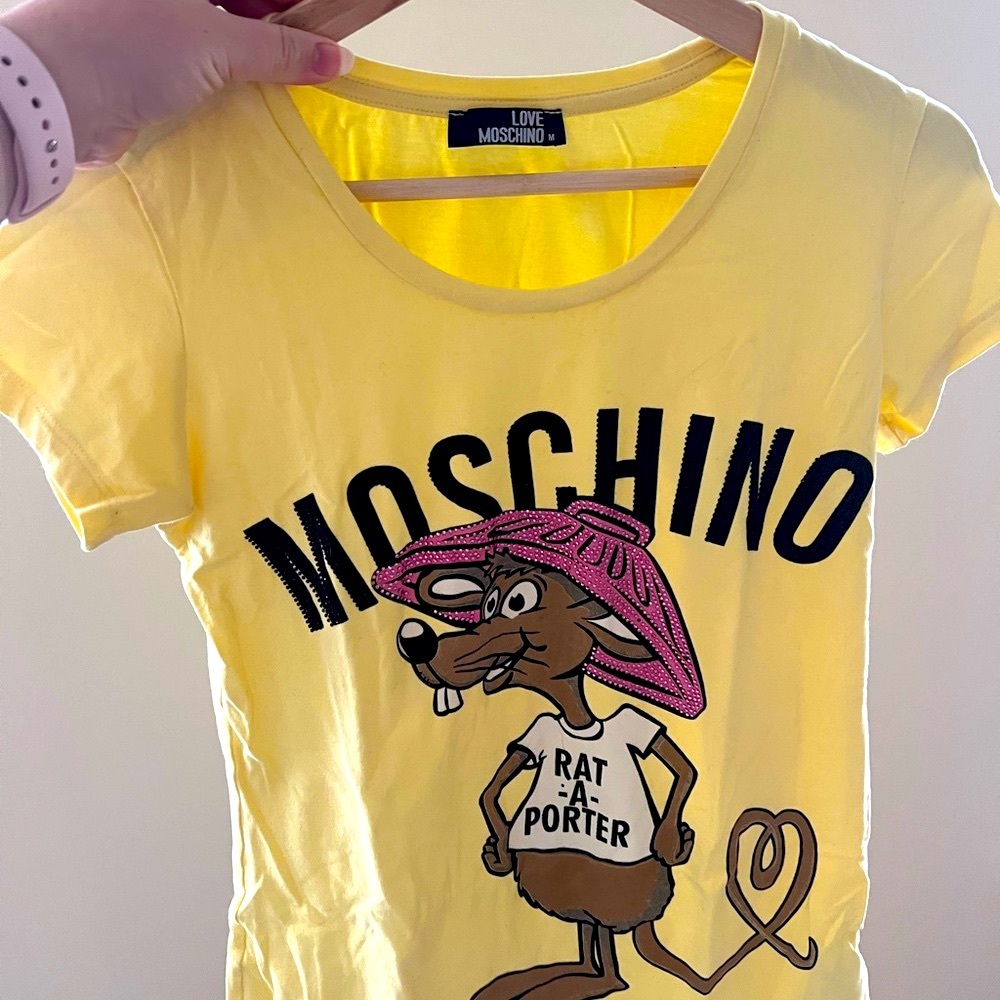 Love moschino tee shirt